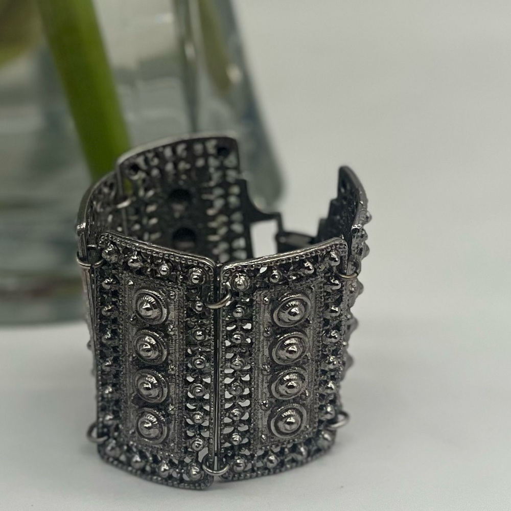 Vintage 1990s Boho Silver Tone Cuff Bracelet